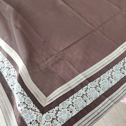 Taft Tablecloth 1.20x1.20 New Brown Chocolate with White Lace Kentia