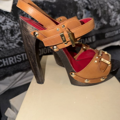 Cesare Paciotti Brown Leather Platform Sandals like new