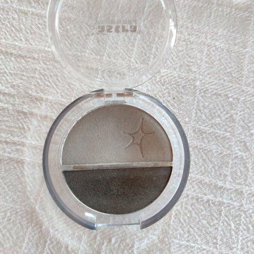Eyeshadows like new, set with double and single shades