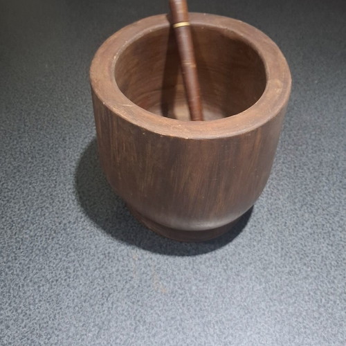 Traditional wooden mortar and pestle set, 16cm