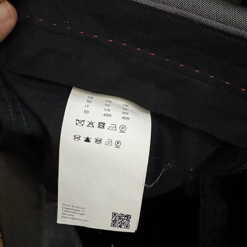 Hugo Boss gray suit like new, size 50