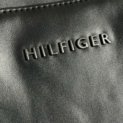 Tommy Hilfiger Th Commuter Mini Crossover like new, black