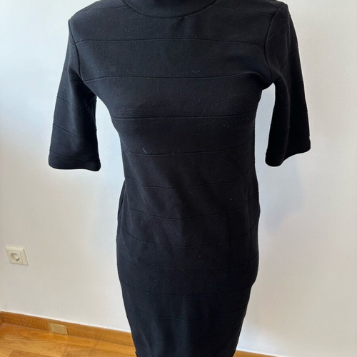 Zara knitted black dress size large used with back zipper