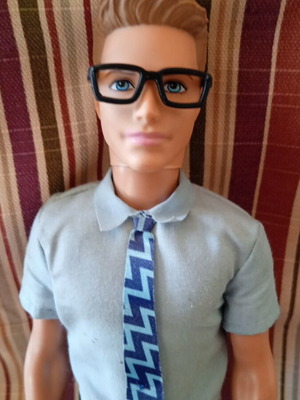 Ken doll like new