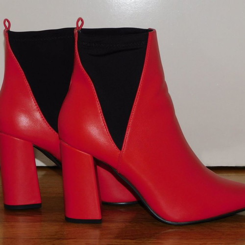 Feng Shoe ankle boots red with black, like new, size 39