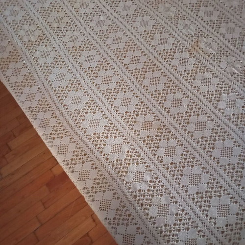 Crochet blanket for double bed like new