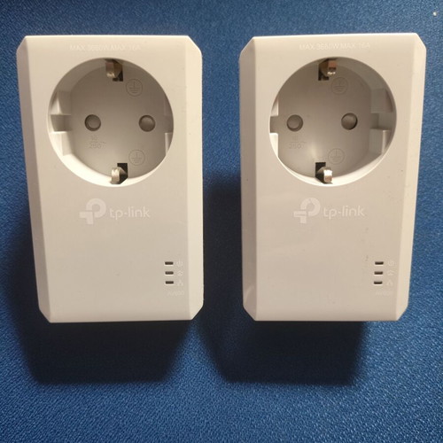 TP-Link AV600 Passthrough Powerline Starter Kit TL-PA4010P like new