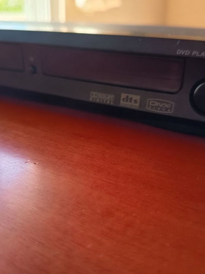 Pioneer DV-380-K DVD/CD Player like new with remote control