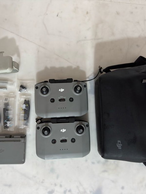 DJI Mini 2 Fly More Kit accessories new without drone