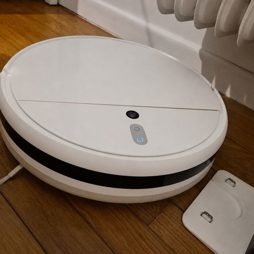 Xiaomi Mi Robot Vacuum-Mop 1C with spare parts set