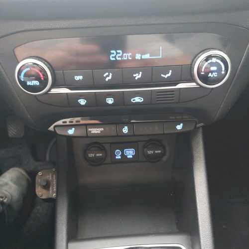 Hyundai i20 μεταχειρισμένο diesel 2015, 213.000 χλμ, μαύρο