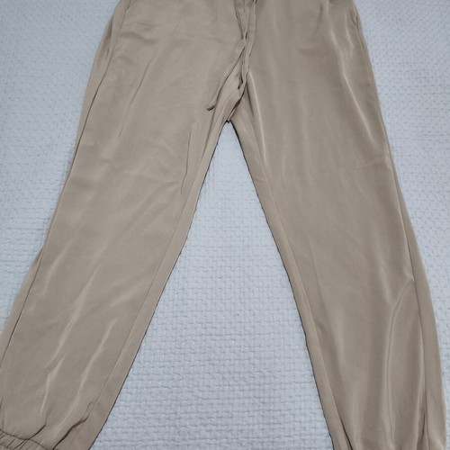 Beige satin texture pants size L like new Stradivarius
