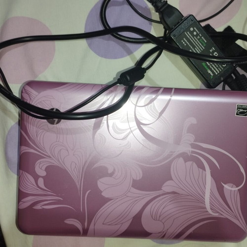 HP Mini Laptop like new with charger, floral color