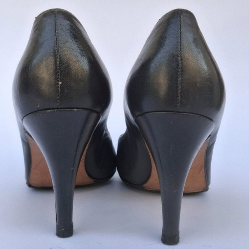 Vintage Kaiser leather pumps like new, black and gray