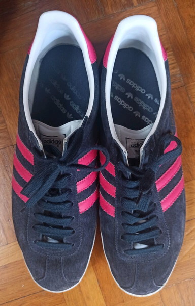 Adidas Gazelle μπλε σκούρα καστόρι με φούξια ρίγες 41 1/3