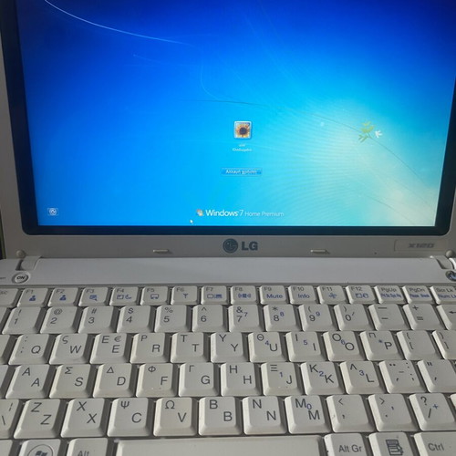 Netbook LG X120 used, battery not working, Windows issues