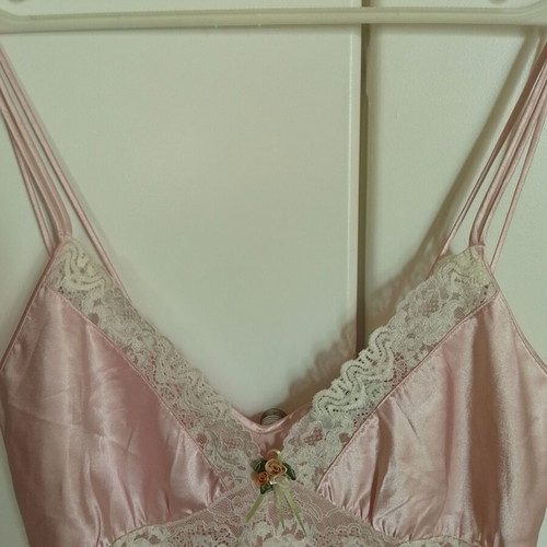Nota Lingerie nightgowns set of 2, satin salmon and cotton white with pink details