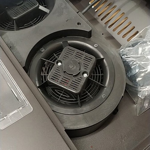 Pyramis aluminum extractor hood new with 2 motors
