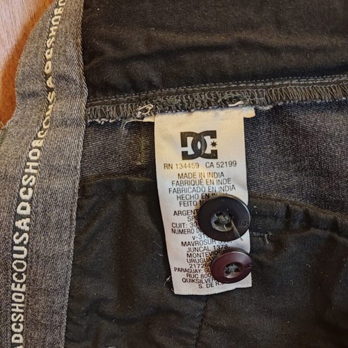 DC Shoes Worker Relaxed Chino Shorts size 32 anthracite like new