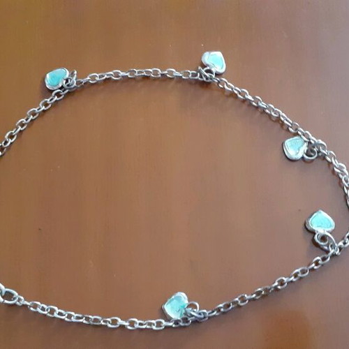 Anklet like new with blue hearts silver color