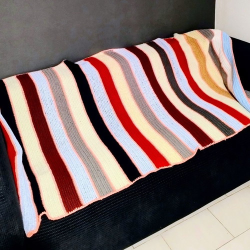 Vintage handmade knitted throw blanket 180x90cm like new