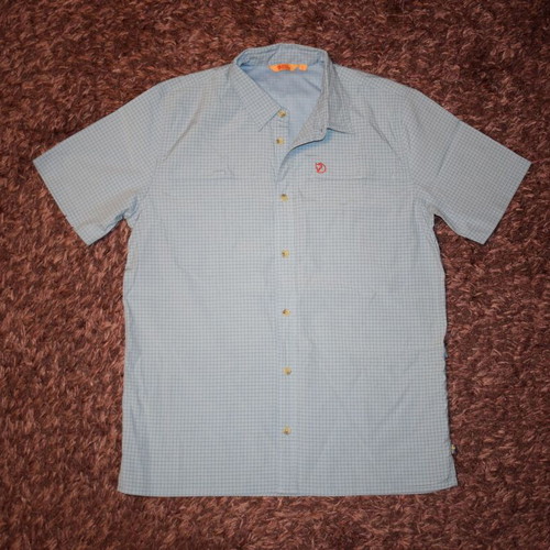 Fjallraven Ray Shirt Men size L new, white and blue