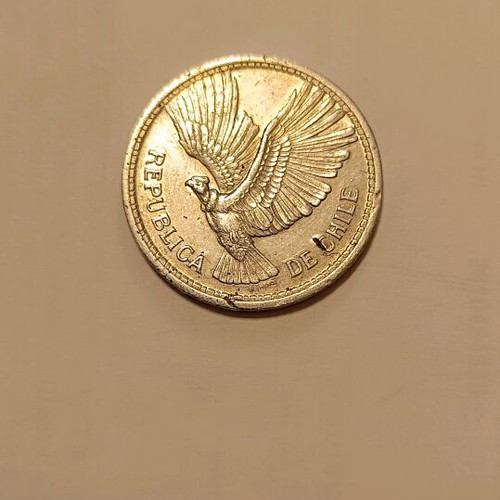 Chile 1957 coin 10 pesos like new