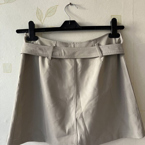 A-Style skirt with belt new, size S, ivory color