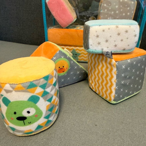 Imaginarium fabric activity cubes like new for small children