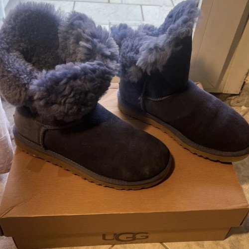 Ugg boots like new, leather, size 37, purple