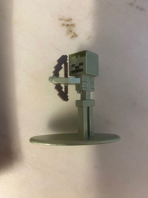 Minecraft metal figure new
