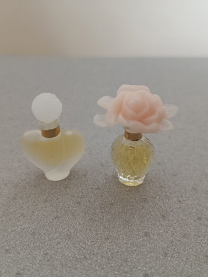 Nina Ricci vintage collectible miniatures 2x2.5ml Farouche and Capricci