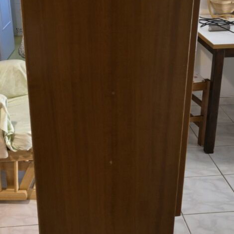 Showcase furniture like new