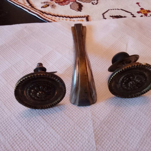 Antique brass door handle and two used wardrobe knobs 1920-1940