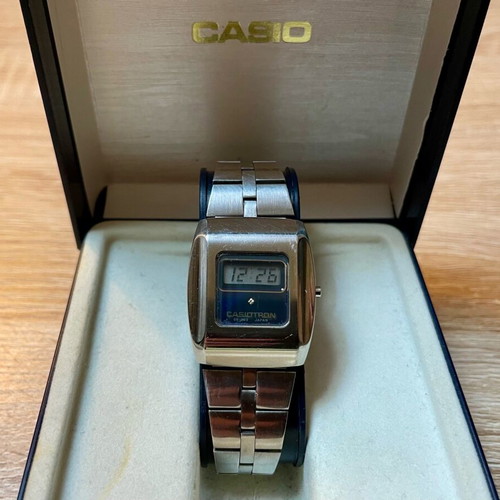 Casio Casiotron Vintage women's used blue watch with Fishbone bracelet