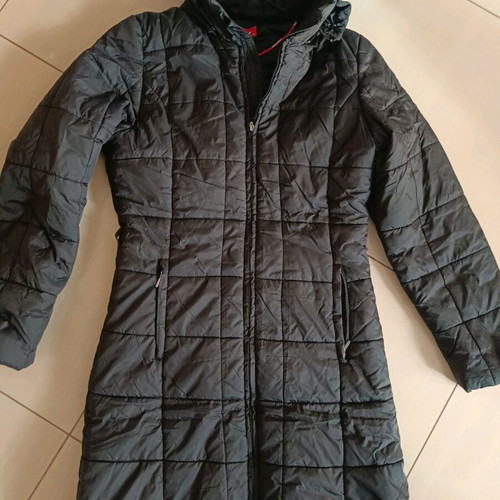Broadway women's long coat used, size Medium, black