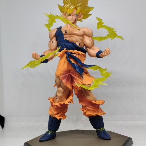 Son Goku Super Saiyan figure 16cm like new, Dragon Ball collectible