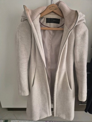 Zara coat used XS beige with hood