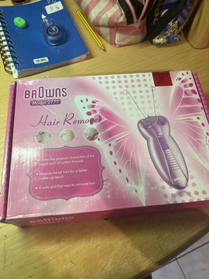 Hair removal device like new for eyebrows and face