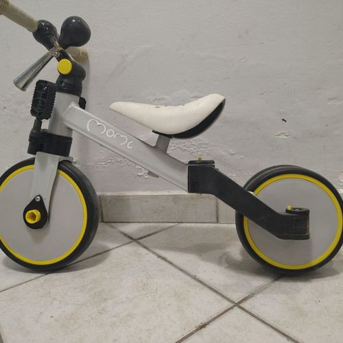 Momi Loris 4-in-1 balance bike used, gray yellow with horn