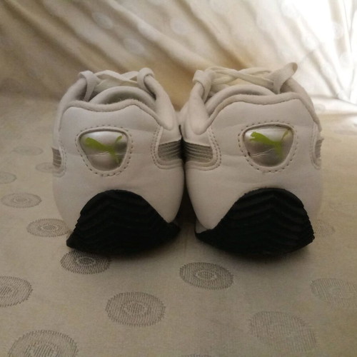 Puma women's athletic shoes used, size 37, white