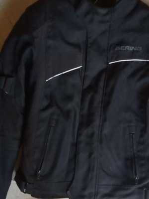 Bering Tex motorcycle jacket like new with removable liner and bone protections