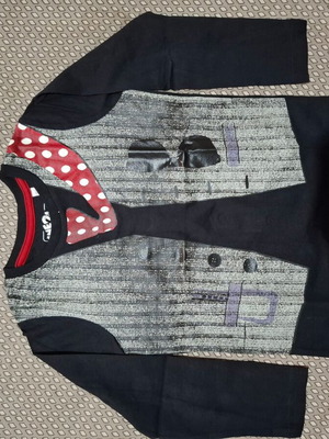 Shirt for 4-year-old child like new, black and gray, size 104 cm