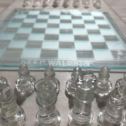 Johnnie Walker exclusive chess set glass, like new