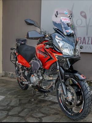 Suzuki DL 650 V-Strom motorcycle 2010