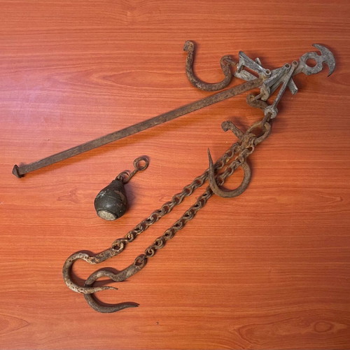 Old scale balance