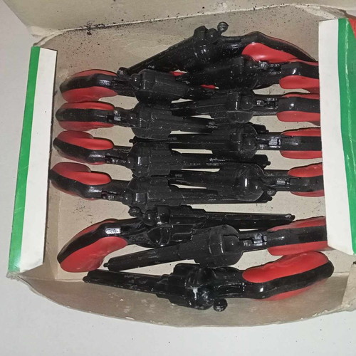 Greek Pilaz No11 pistols pack of 12 with rare original box from 70s