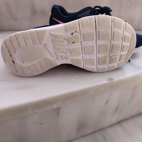 Nike athletic shoes used, pack of 3 pairs size 35.5