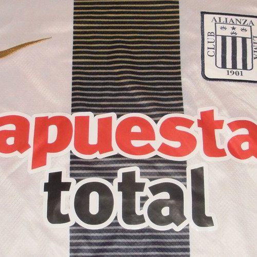 Club Alianza Lima Jersey like new, official replica, size Medium