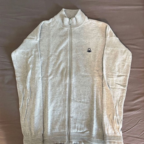 Benetton cardigan used, gray, size XS for 14 years old